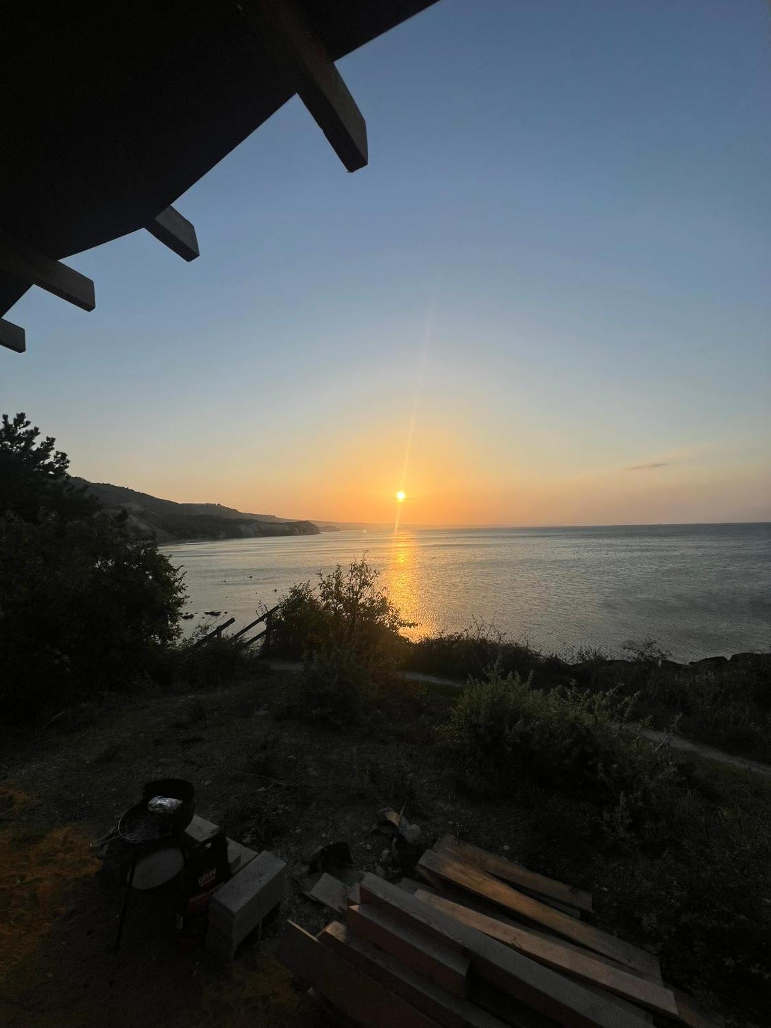 Karavana Tropicana Varna Bagian luar foto