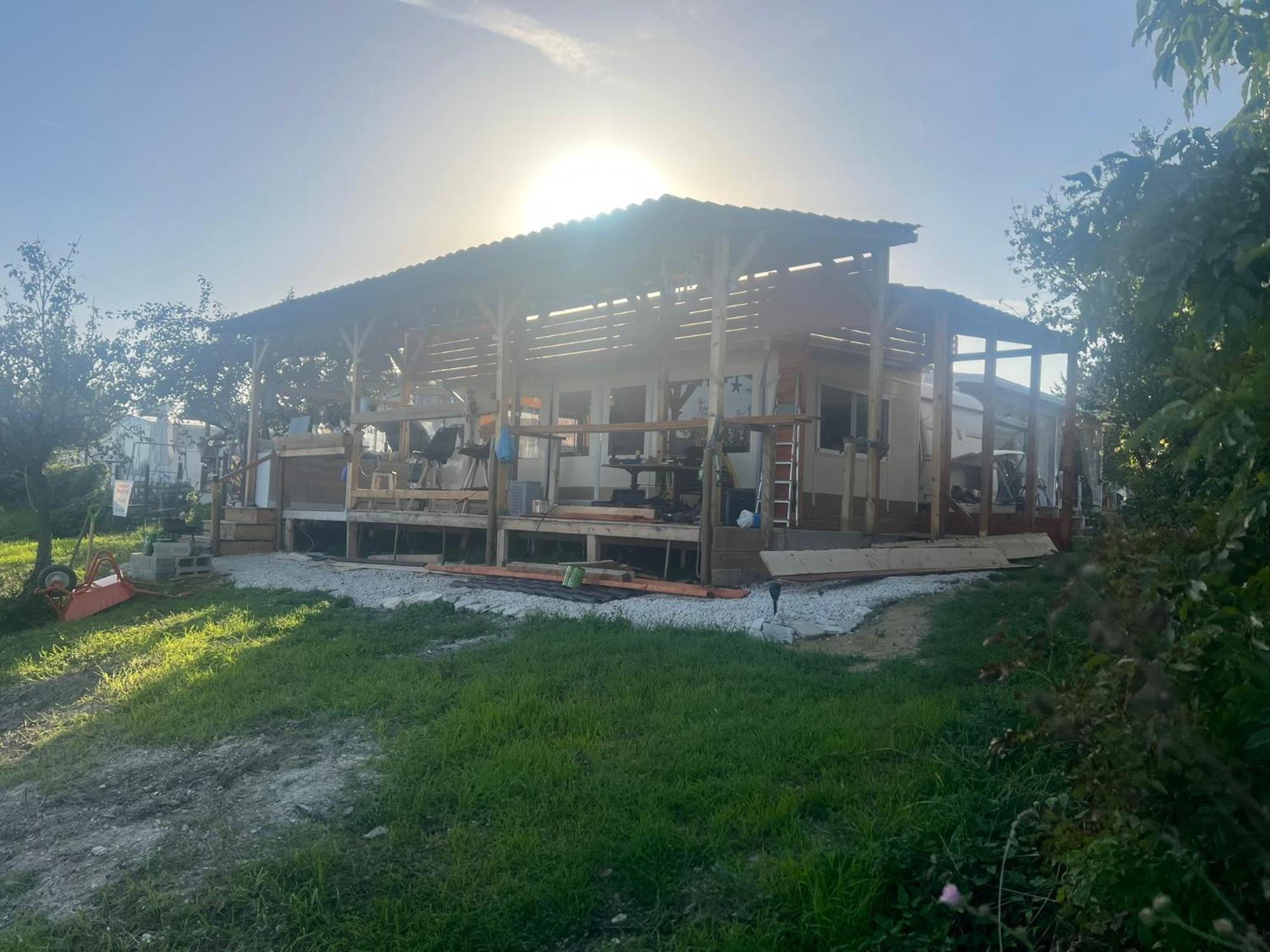 Karavana Tropicana Varna Bagian luar foto